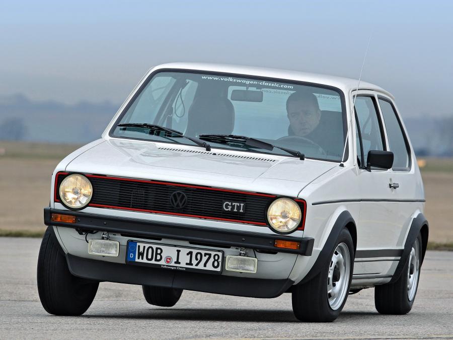  Volkswagen Golf GTi 3-Door 1976 года  (фото 11 из 16)